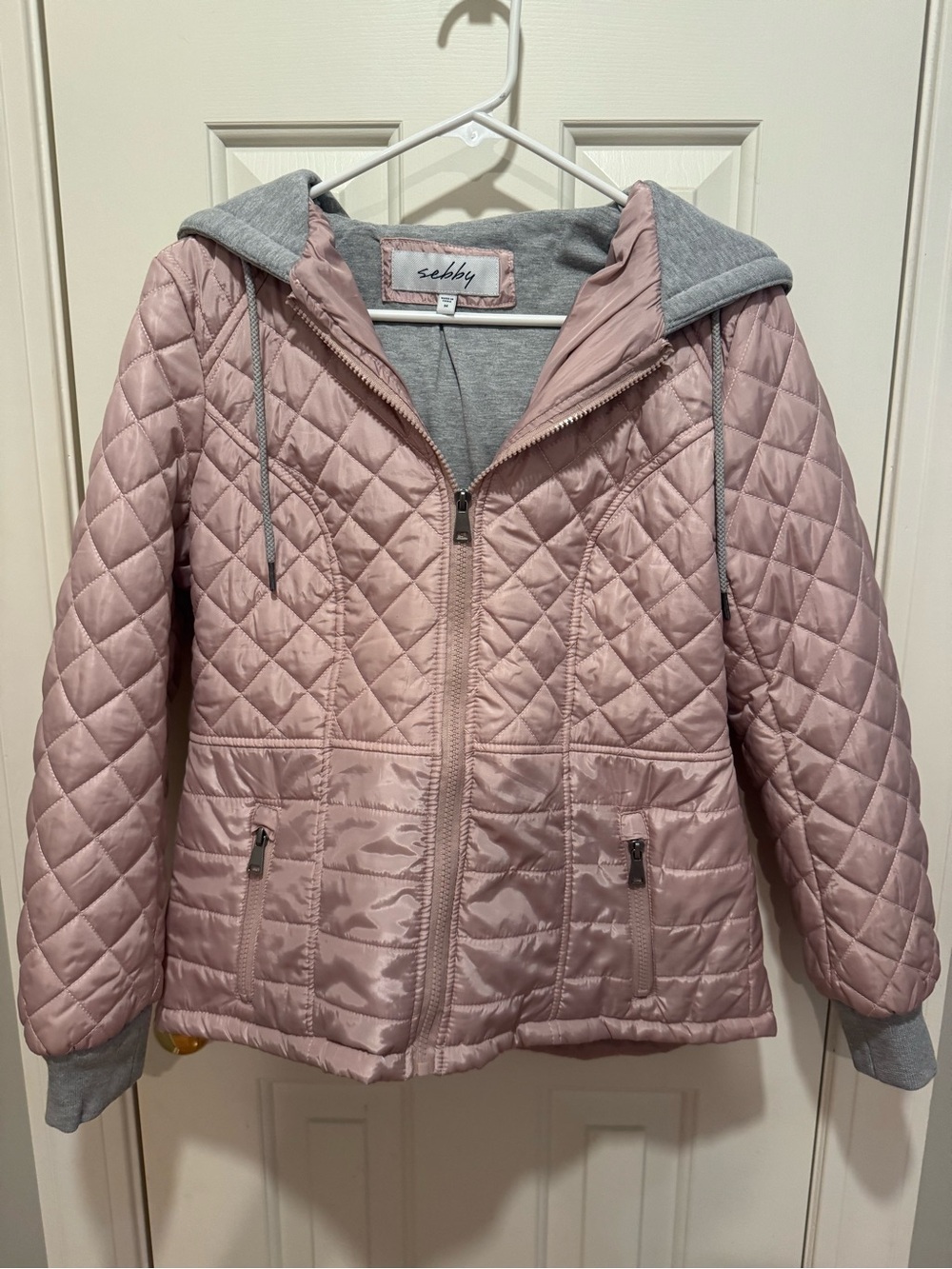 Sebby Quilted Hooded Puffer Jacket in Dusty Rose with Gray Hood